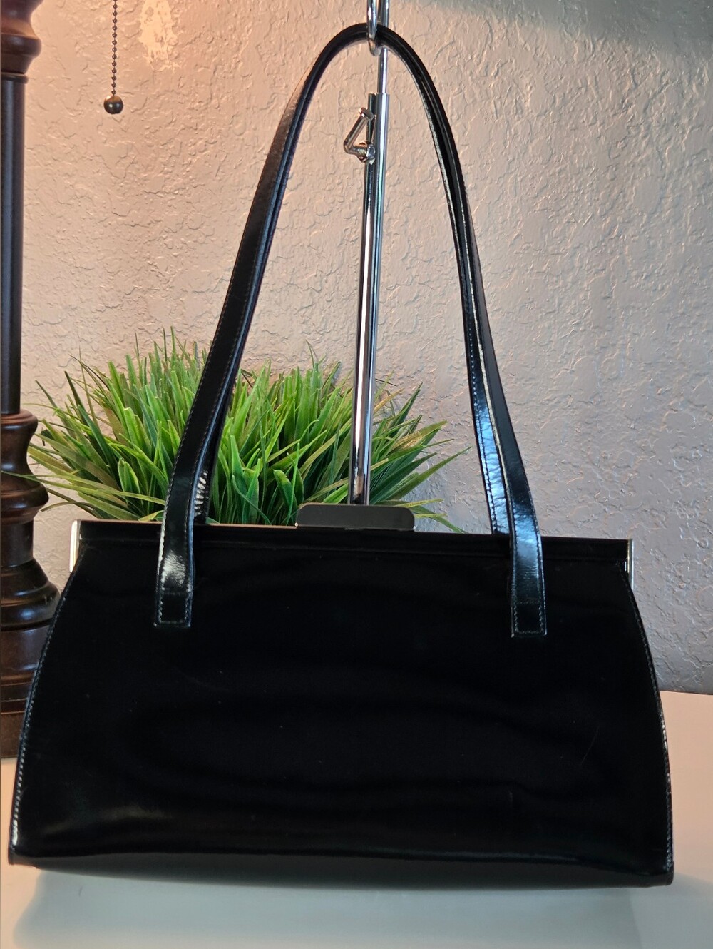 Vintage Salvatore Ferragamo Black Patent Leather Frame Bag Shoe Logo BV-216760 - Picture 6 of 15